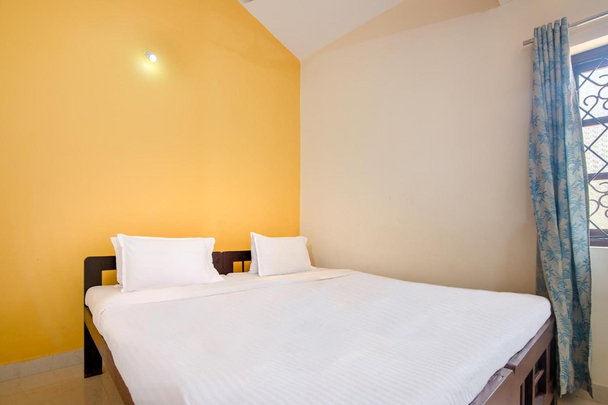 Spot On Ps Guest House Калангут Экстерьер фото